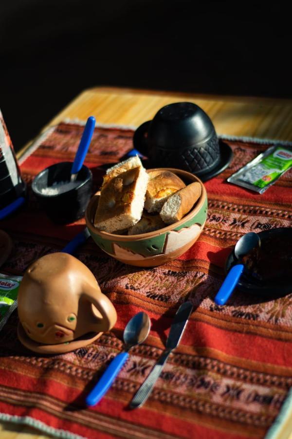 Acusi Hostel Camping Humahuaca Eksteriør billede